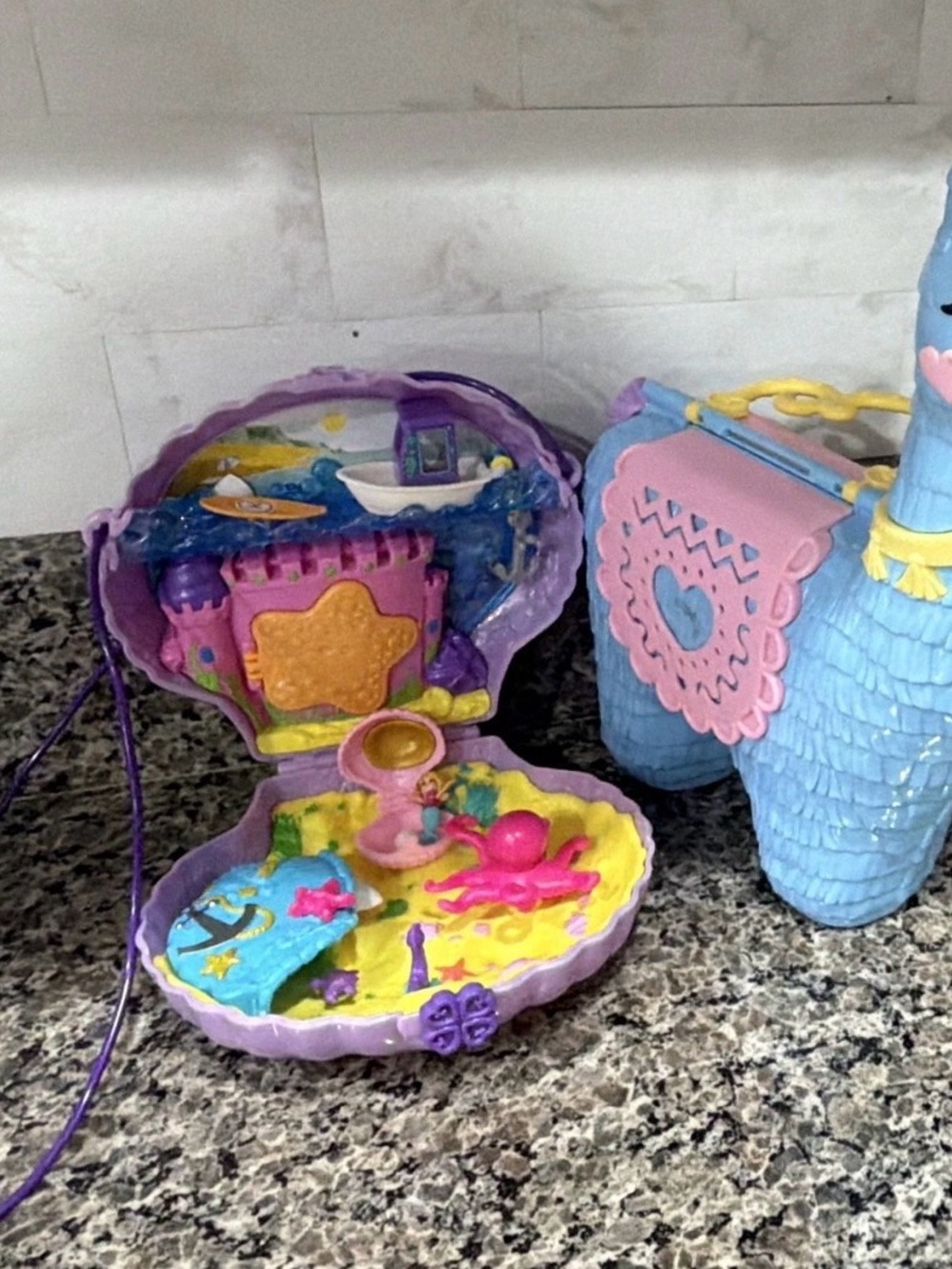 Bundle! Polly!Kids Purple Seashell and piñata Playset Carry Case - Polly pocket